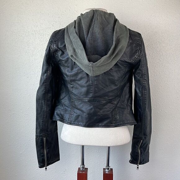 NWOT We The Free Vegan Leather Hoodie Jacket Size XS - Picture 5 of 9